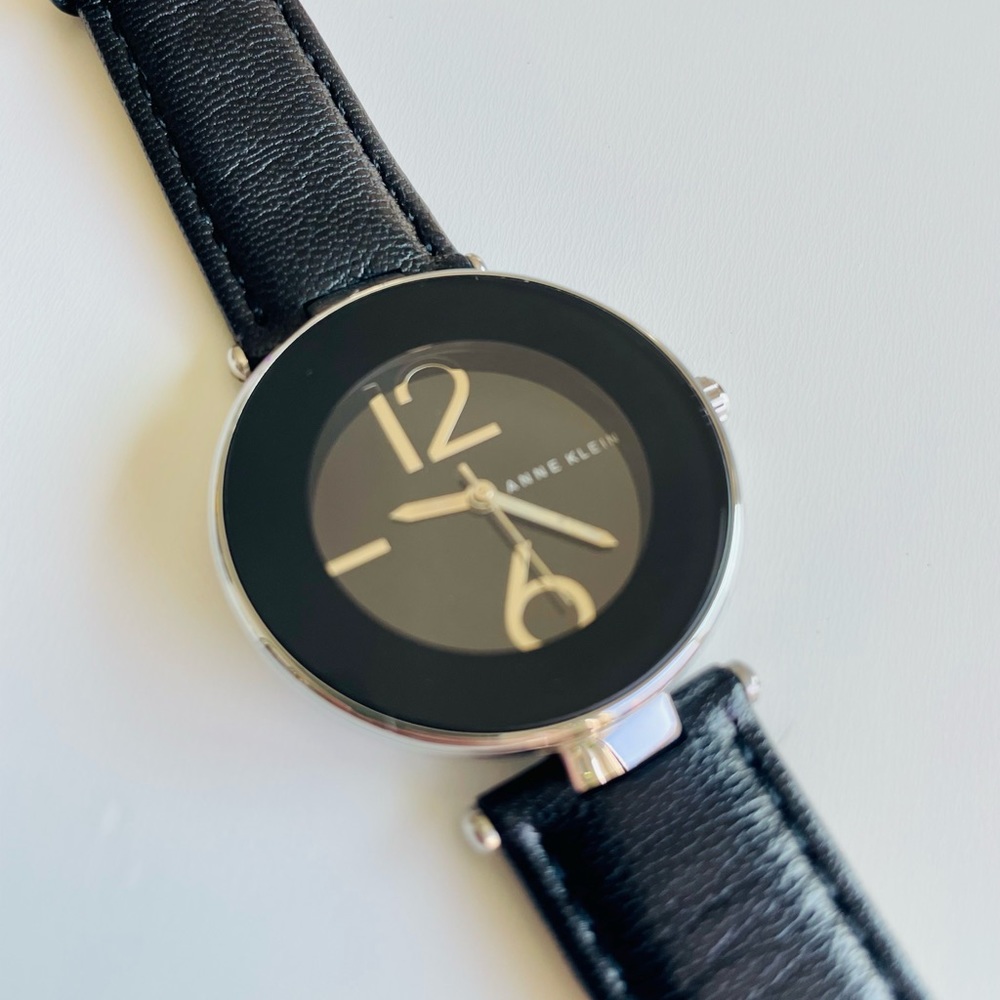 Black and silver wristwatch